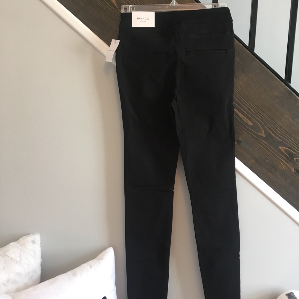 New RW&CO black dress pant legging